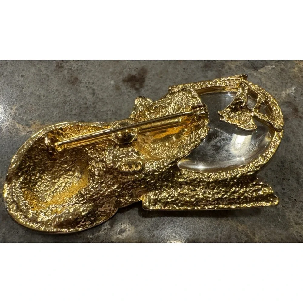 Vintage JJ Cat Fish Bowl Brooch Gold Tone Lucite Crystal Aquarium Pin‎ Signed
